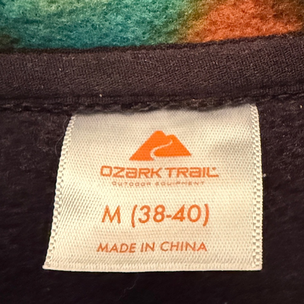Ozark Trail Men's Black and Multicolor Fleece Jacket size M - Picture 2 of 7